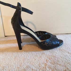 LC Lauren Conrad Black Perforated Heels